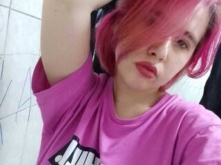 에로틱 한 영상 채팅 IdaShtain