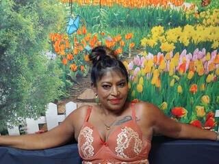 에로틱 한 영상 채팅 indianbarbiedoll