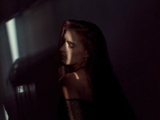 에로틱 한 영상 채팅 InnesTaylor