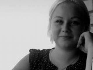 에로틱 한 영상 채팅 insatiabl12