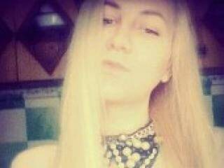 에로틱 한 영상 채팅 intrizheenn