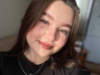 에로틱 한 영상 채팅 Iris-hot