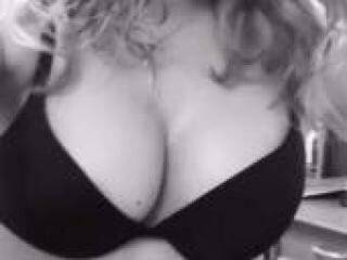 에로틱 한 영상 채팅 iriska844