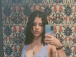 에로틱 한 영상 채팅 IrisRoss