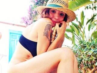 에로틱 한 영상 채팅 IrisSadEyes