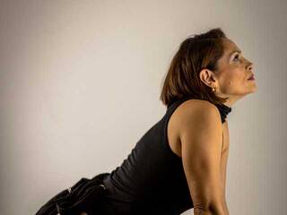 에로틱 한 영상 채팅 IsabelaBrown