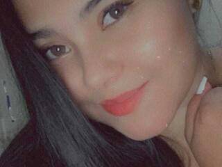 에로틱 한 영상 채팅 isabella-xue0