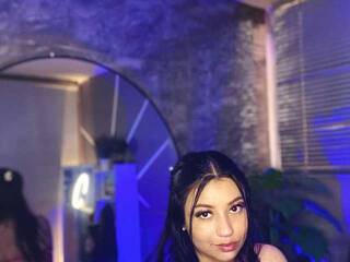 에로틱 한 영상 채팅 Isabellaa-03