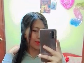 에로틱 한 영상 채팅 IsabellaJohnson