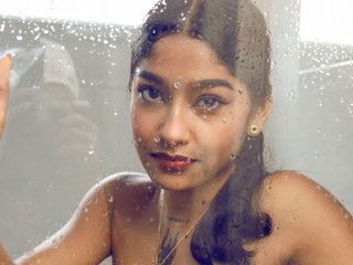 에로틱 한 영상 채팅 ishani-