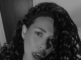 에로틱 한 영상 채팅 Ivonne-collins33