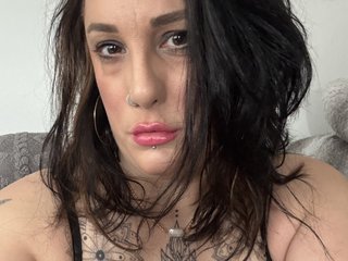 에로틱 한 영상 채팅 Ivyivybelle84
