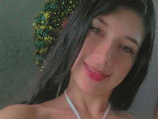 에로틱 한 영상 채팅 izzy-wets