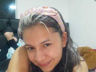 에로틱 한 영상 채팅 Jacky-bm