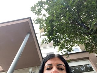 에로틱 한 영상 채팅 Jaklina