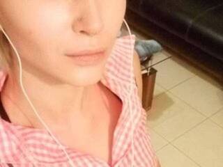 에로틱 한 영상 채팅 Jaklynki