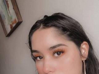 에로틱 한 영상 채팅 JannahBebe