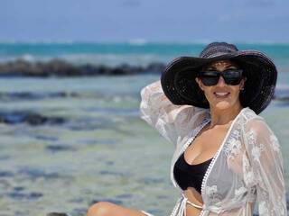 에로틱 한 영상 채팅 Jasminenoir1