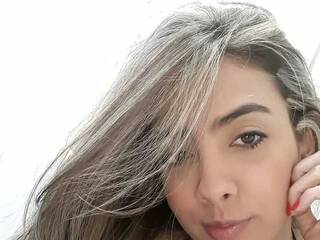 에로틱 한 영상 채팅 jayden-klaust