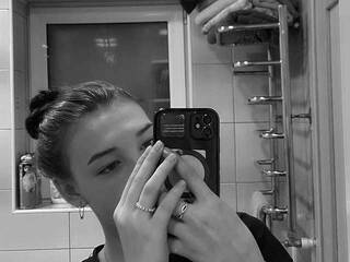 에로틱 한 영상 채팅 jeansharp