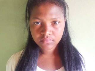 에로틱 한 영상 채팅 Joellah