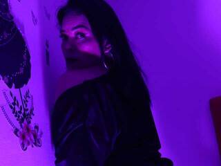 에로틱 한 영상 채팅 josephine6969