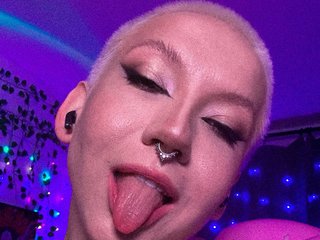 에로틱 한 영상 채팅 joyce_treier