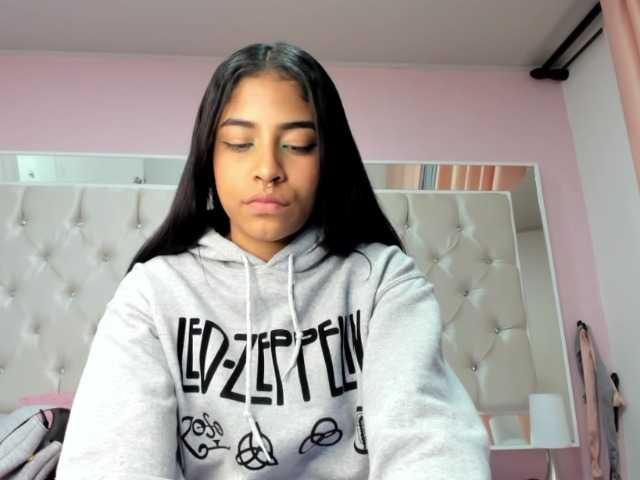 방송 스크린 샷 julia-rose