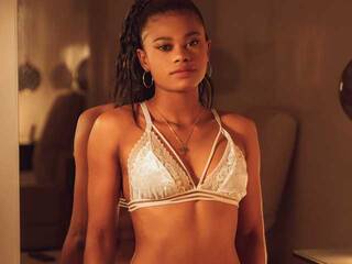 에로틱 한 영상 채팅 JuliannaSmith