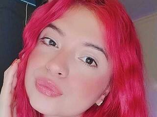 에로틱 한 영상 채팅 Julietacolins