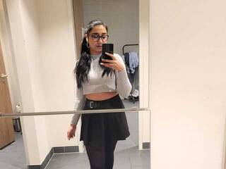 에로틱 한 영상 채팅 JulietShy