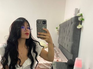 에로틱 한 영상 채팅 JuliianaSmit