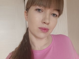 에로틱 한 영상 채팅 Julijane