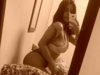 에로틱 한 영상 채팅 juls-candy