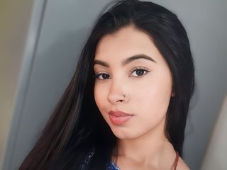 에로틱 한 영상 채팅 Karina-Fissher