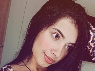 에로틱 한 영상 채팅 KarinaDoll
