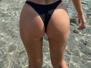 에로틱 한 영상 채팅 KarinaLuxX