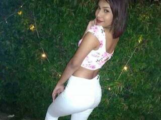 에로틱 한 영상 채팅 Karla-Sins