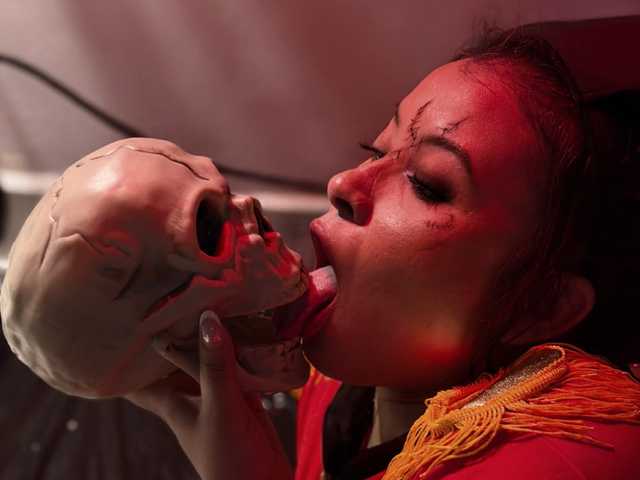 프로필 사진 Karlaliones