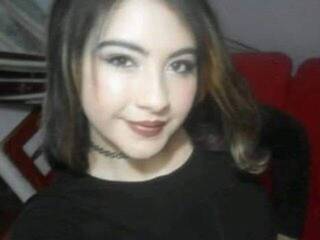 에로틱 한 영상 채팅 Karly-Jonnes