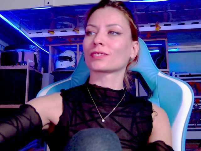 사진 karo131324 #smoke #feets , #sph #mistress #femdom