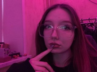 에로틱 한 영상 채팅 KarolineZarro