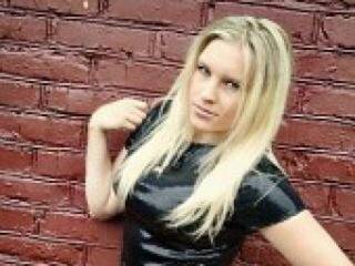 에로틱 한 영상 채팅 karollinaa