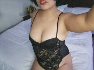 에로틱 한 영상 채팅 KateInara