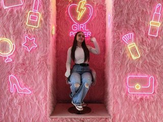 에로틱 한 영상 채팅 KathleenNoblin