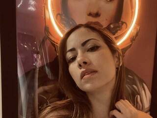 에로틱 한 영상 채팅 kathy-monroe