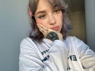 에로틱 한 영상 채팅 KatrinUwU