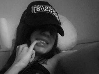 에로틱 한 영상 채팅 BluBaby