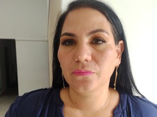 에로틱 한 영상 채팅 katysensual