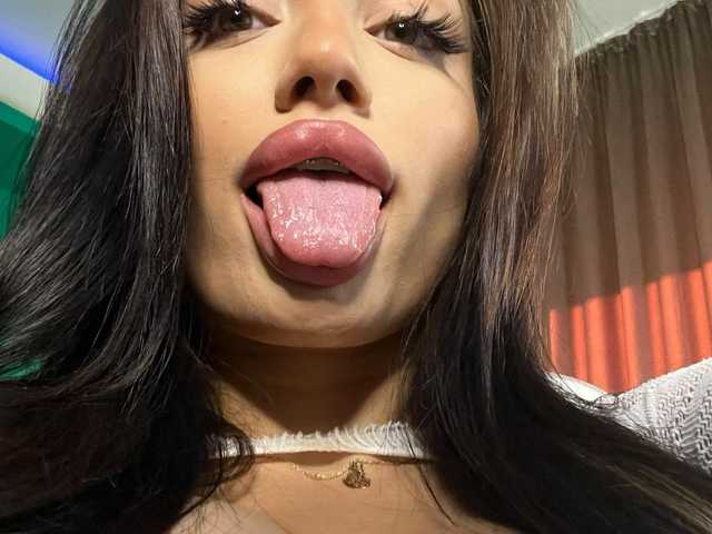 프로필 사진 kaylalaine1